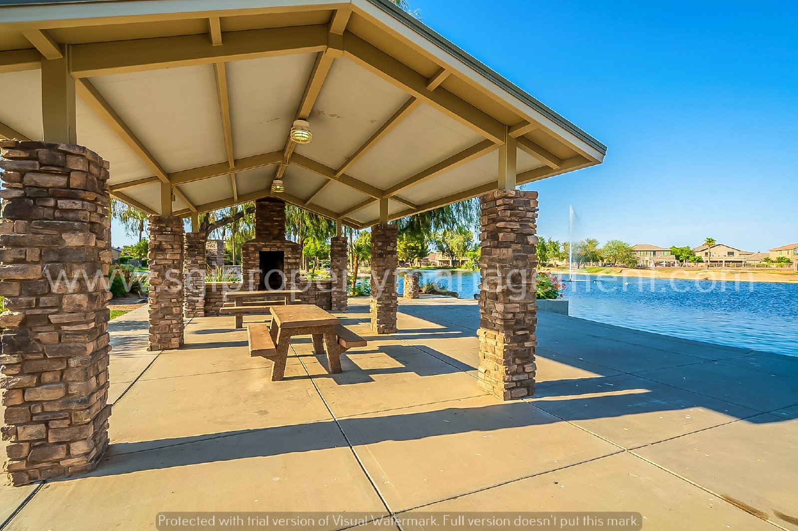 Beautiful split floorplan in a great neighborhood property image