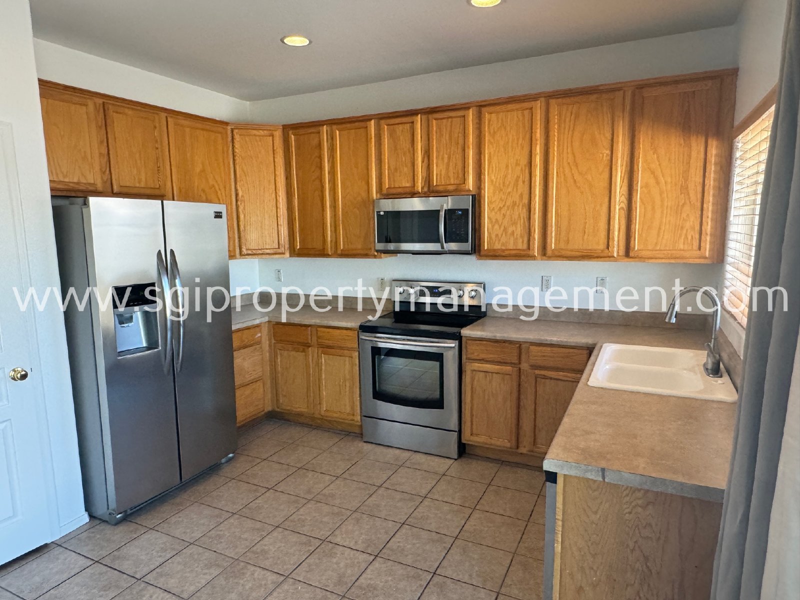 4 bedroom 2.5 bath in Coldwater Springs. property image